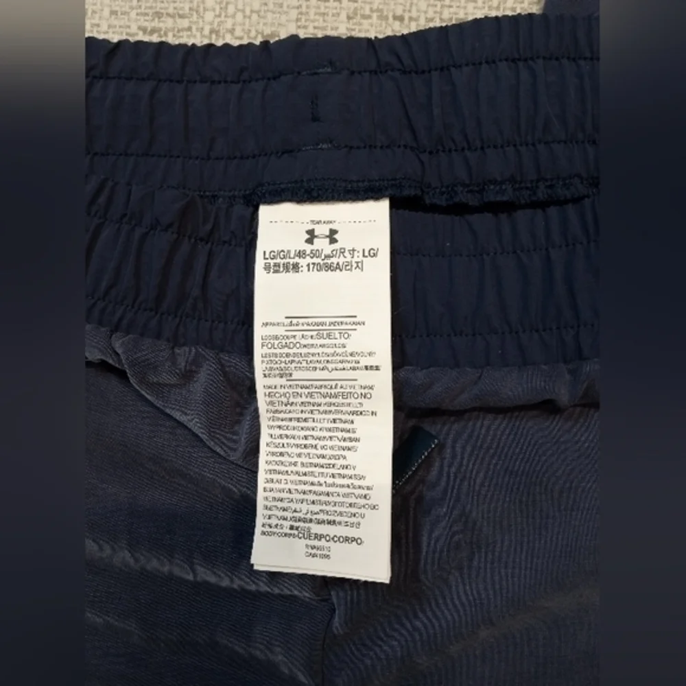 UA Size 10 Women's Blue Wide Leg Lightweight Pants‎ NWT